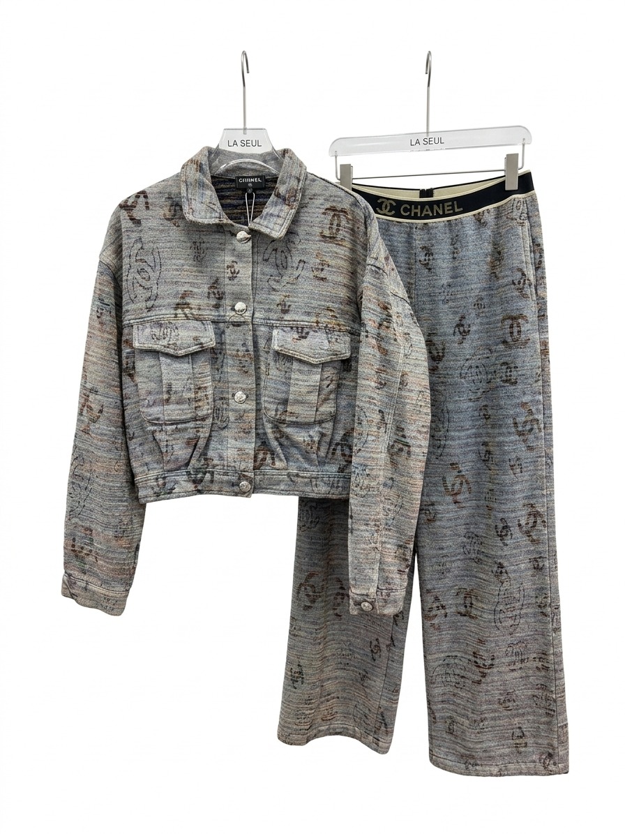 Full-coverage Chanel denim suit