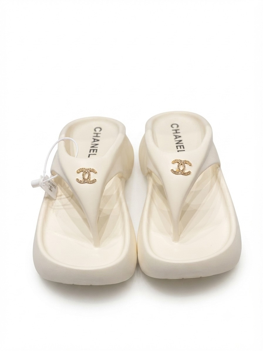 slipper white platform
