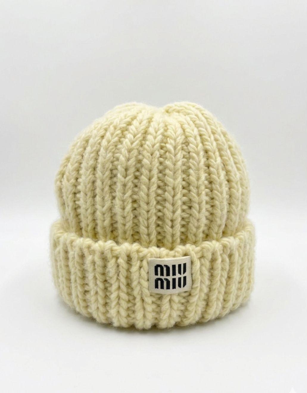 Ice cap miu miu off white
