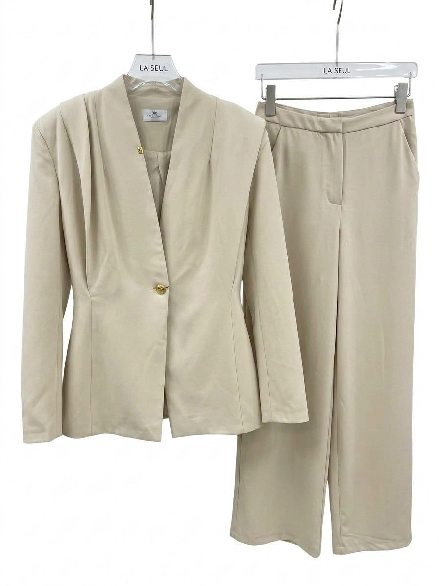 Suit Formal beige