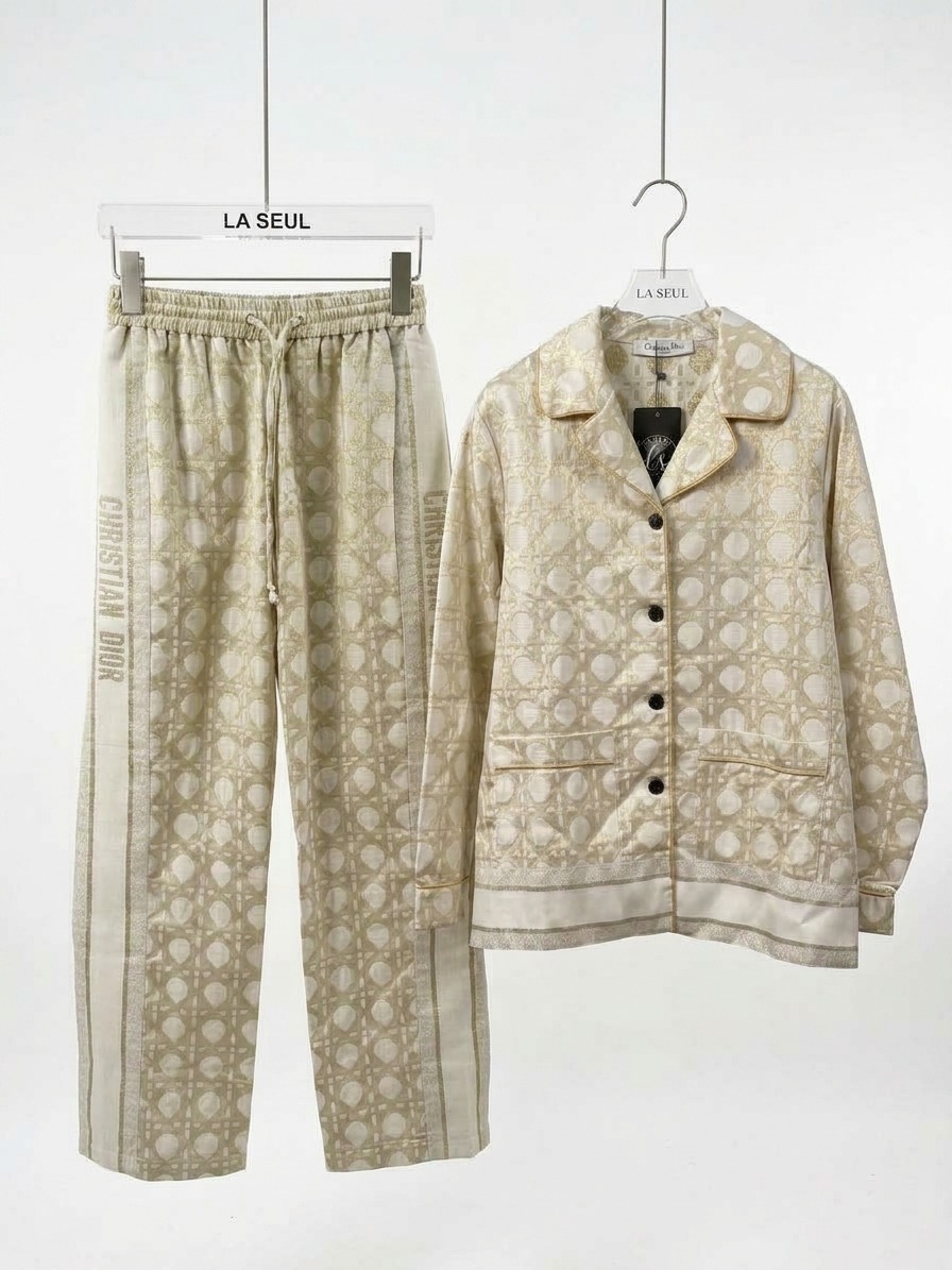Suit Dior Gold - Image 1