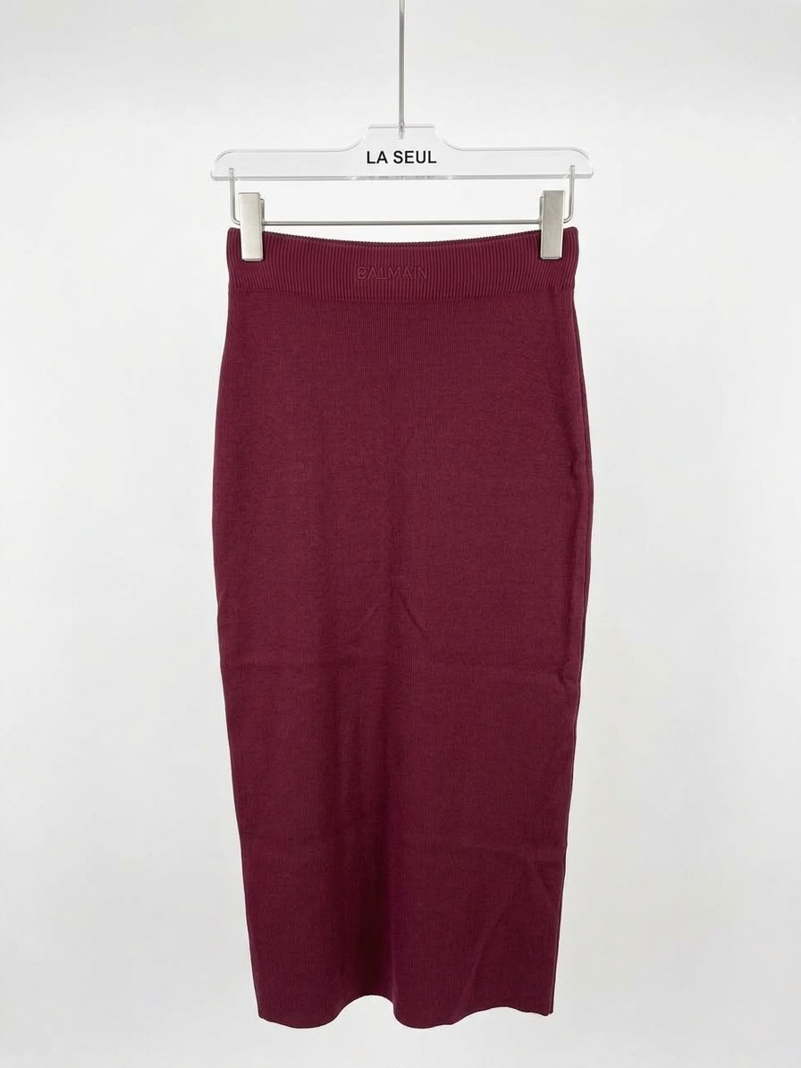Burgundy Balmain Lycra skirt suit - Image 3