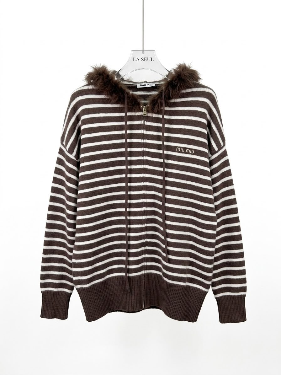 Miu Miu hoodie Brown with fur trim - Image 3