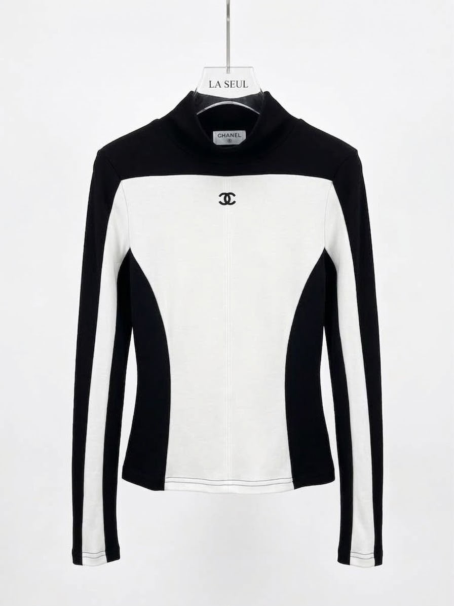 White chanel turtleneck - Image 3